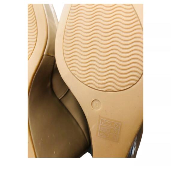 Moda Womens Tan Patent Leather Peep Toe Wedge Slip On Heels Shoes Size 10 - Picture 10 of 10